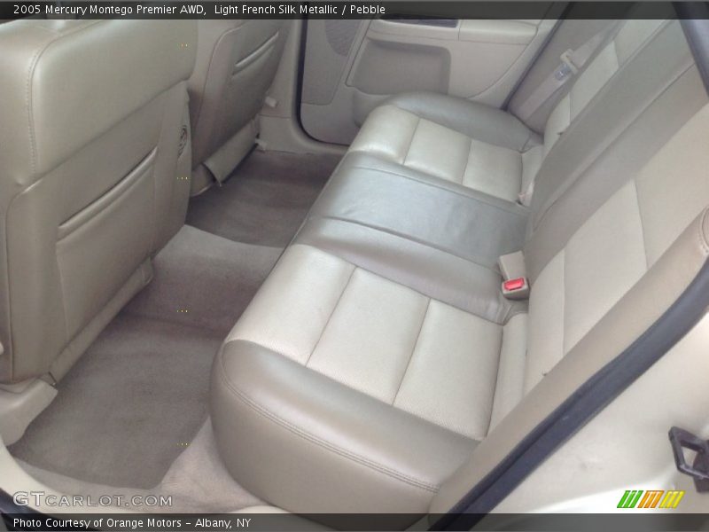Rear Seat of 2005 Montego Premier AWD