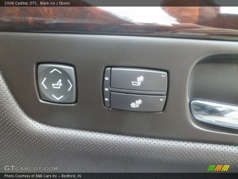 Black Ice / Ebony 2008 Cadillac DTS