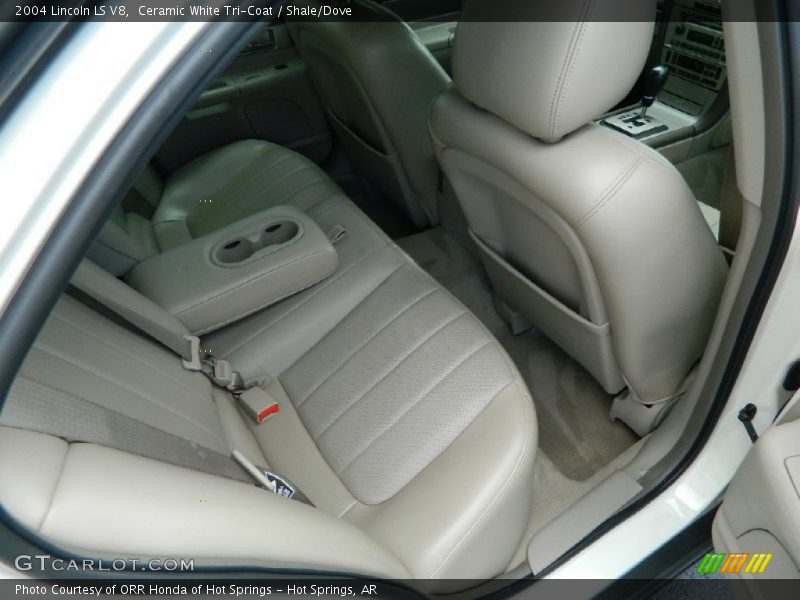 Ceramic White Tri-Coat / Shale/Dove 2004 Lincoln LS V8