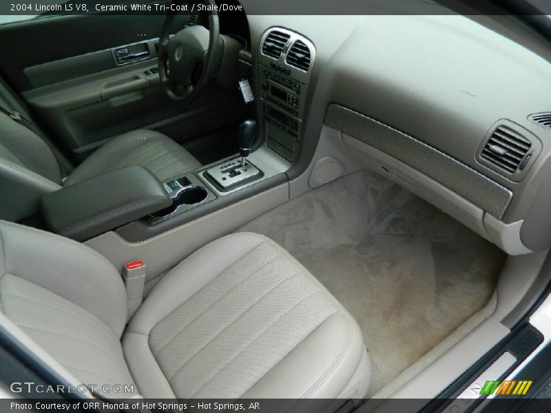 Ceramic White Tri-Coat / Shale/Dove 2004 Lincoln LS V8