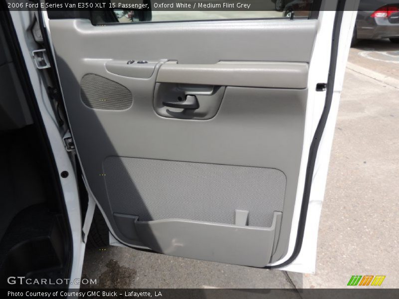 Oxford White / Medium Flint Grey 2006 Ford E Series Van E350 XLT 15 Passenger
