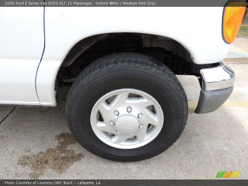 Oxford White / Medium Flint Grey 2006 Ford E Series Van E350 XLT 15 Passenger