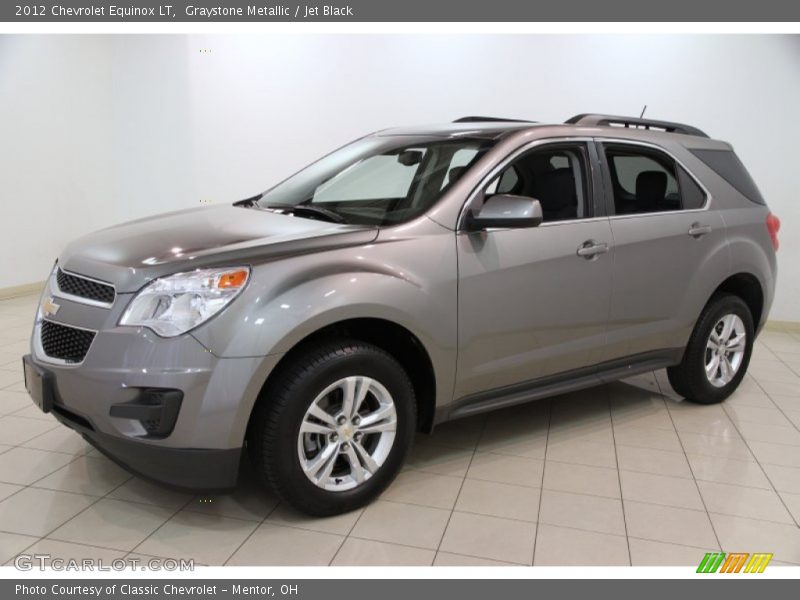 Front 3/4 View of 2012 Equinox LT