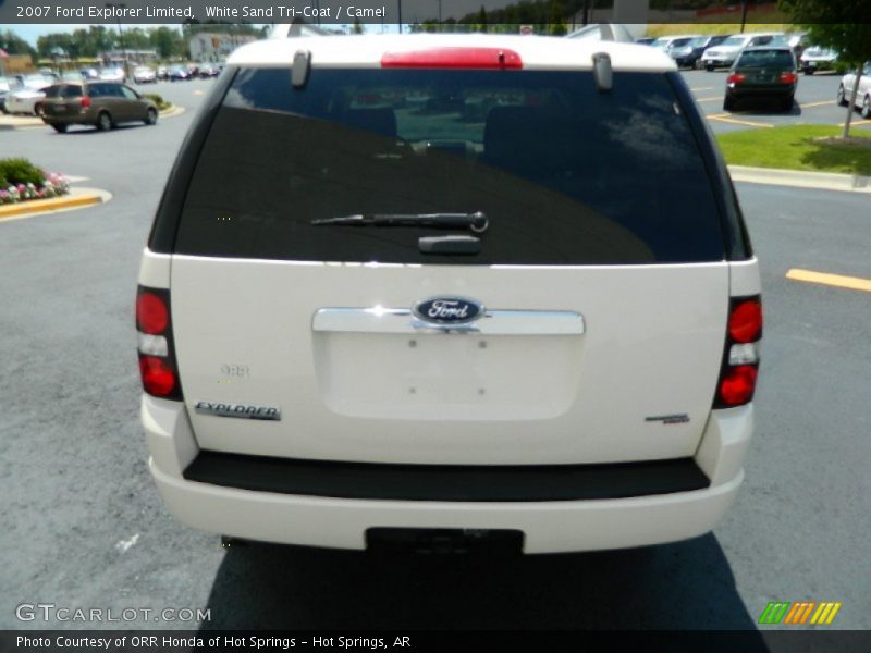 White Sand Tri-Coat / Camel 2007 Ford Explorer Limited