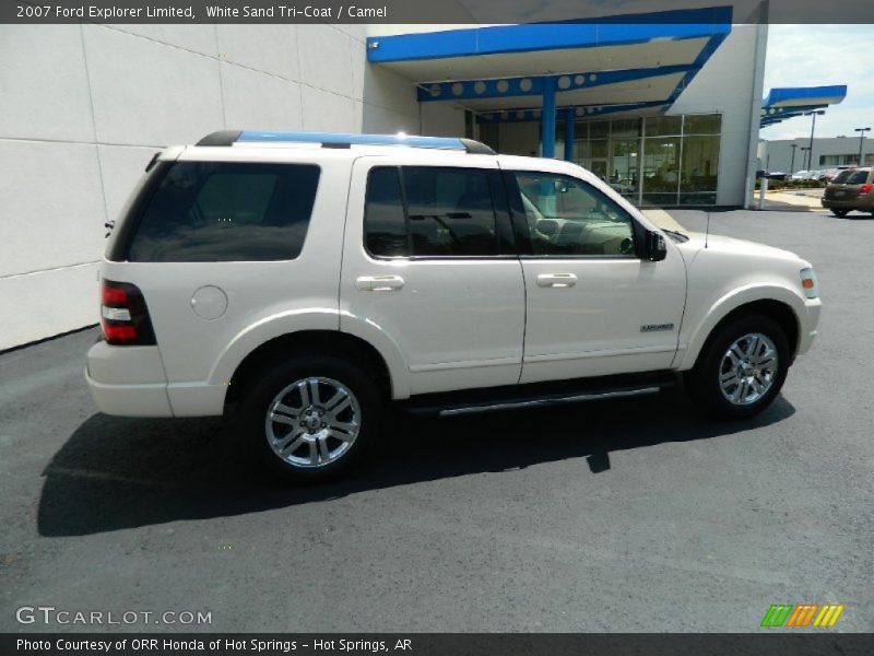 White Sand Tri-Coat / Camel 2007 Ford Explorer Limited