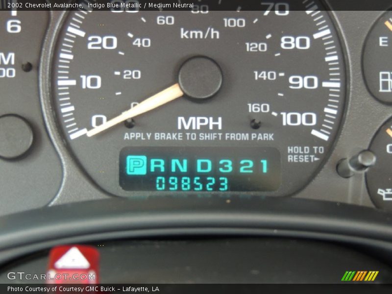 Indigo Blue Metallic / Medium Neutral 2002 Chevrolet Avalanche