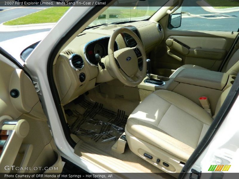 White Sand Tri-Coat / Camel 2007 Ford Explorer Limited