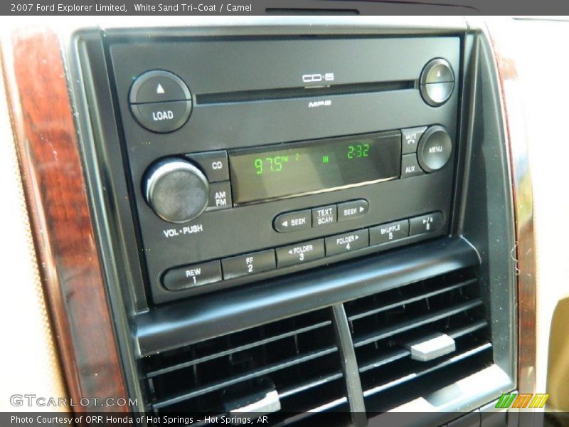 White Sand Tri-Coat / Camel 2007 Ford Explorer Limited