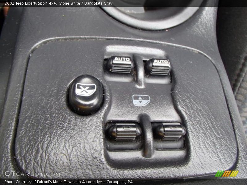 Stone White / Dark Slate Gray 2002 Jeep Liberty Sport 4x4