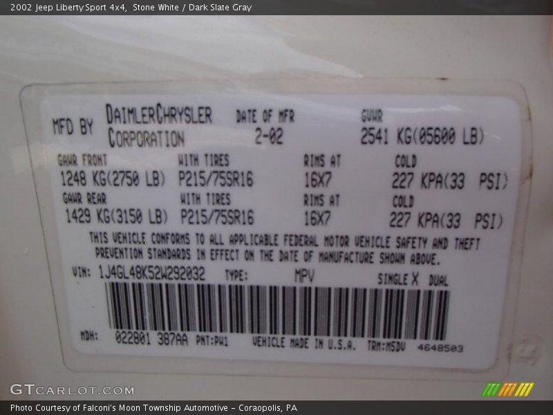 Stone White / Dark Slate Gray 2002 Jeep Liberty Sport 4x4