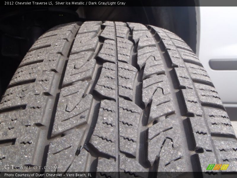 Silver Ice Metallic / Dark Gray/Light Gray 2012 Chevrolet Traverse LS