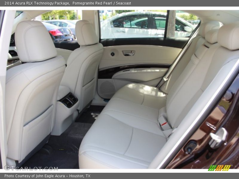 Rear Seat of 2014 RLX Technology Package