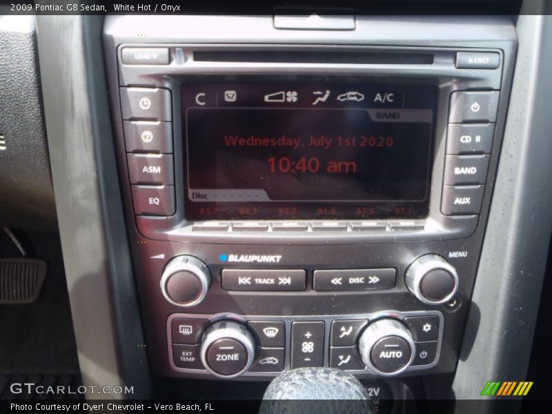 Controls of 2009 G8 Sedan