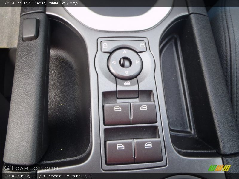 Controls of 2009 G8 Sedan
