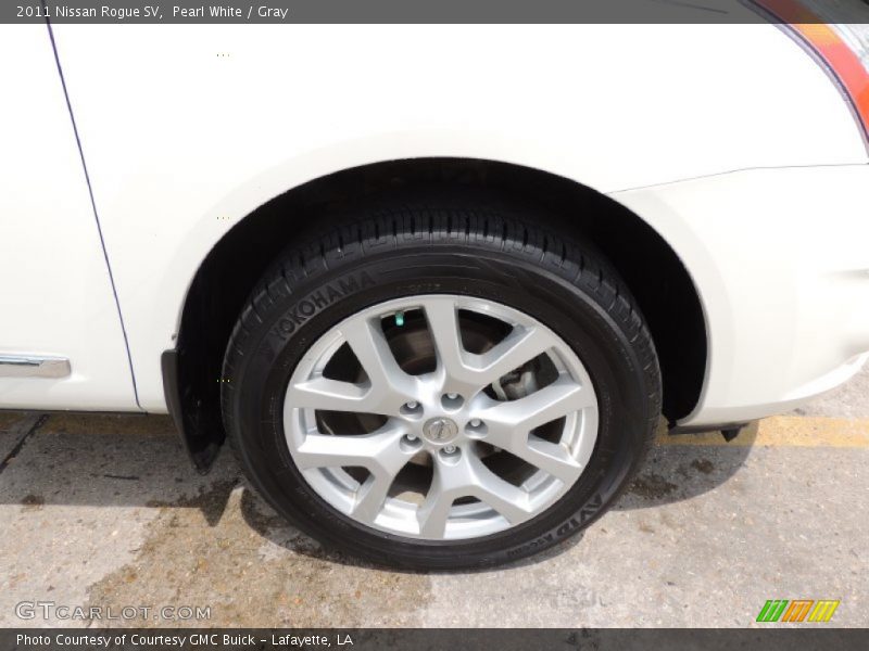 Pearl White / Gray 2011 Nissan Rogue SV