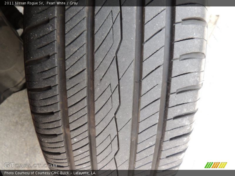 Pearl White / Gray 2011 Nissan Rogue SV
