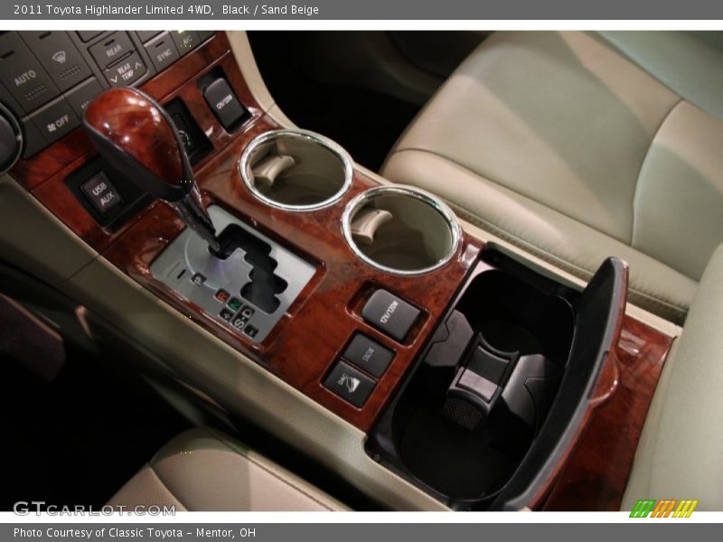 Black / Sand Beige 2011 Toyota Highlander Limited 4WD