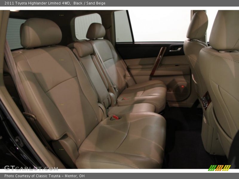 Black / Sand Beige 2011 Toyota Highlander Limited 4WD