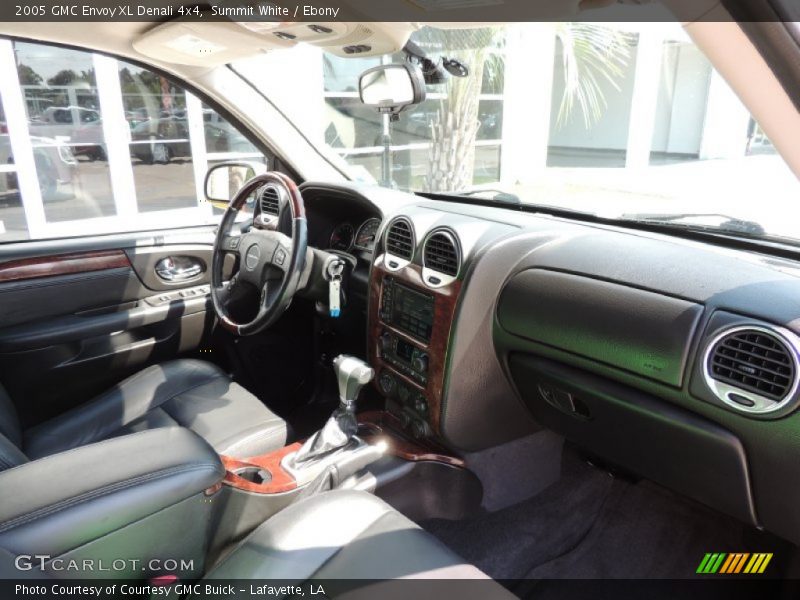 Summit White / Ebony 2005 GMC Envoy XL Denali 4x4