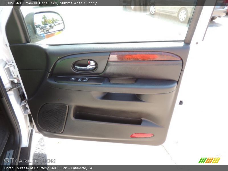 Summit White / Ebony 2005 GMC Envoy XL Denali 4x4