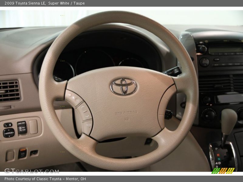 Super White / Taupe 2009 Toyota Sienna LE
