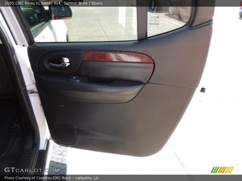 Summit White / Ebony 2005 GMC Envoy XL Denali 4x4