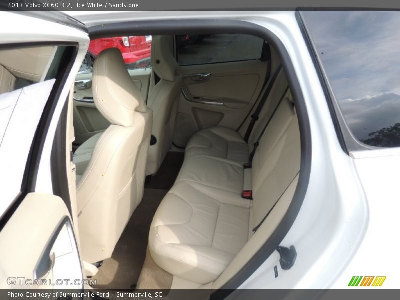 Ice White / Sandstone 2013 Volvo XC60 3.2