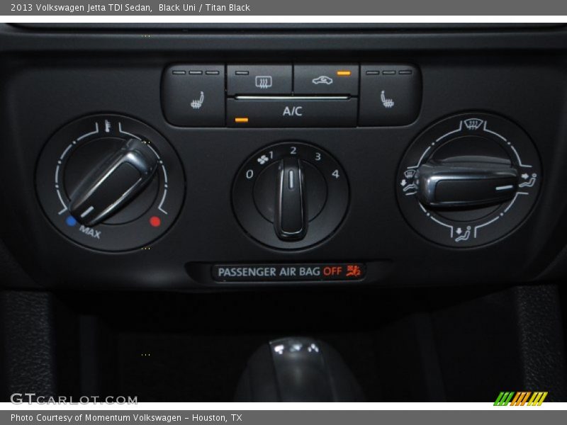 Black Uni / Titan Black 2013 Volkswagen Jetta TDI Sedan