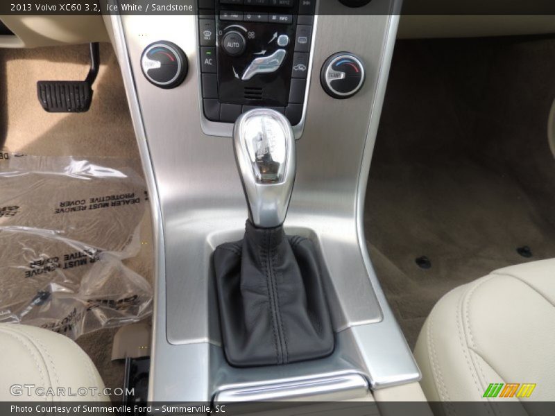 Ice White / Sandstone 2013 Volvo XC60 3.2