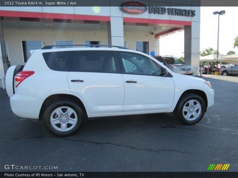 Super White / Ash 2012 Toyota RAV4 I4