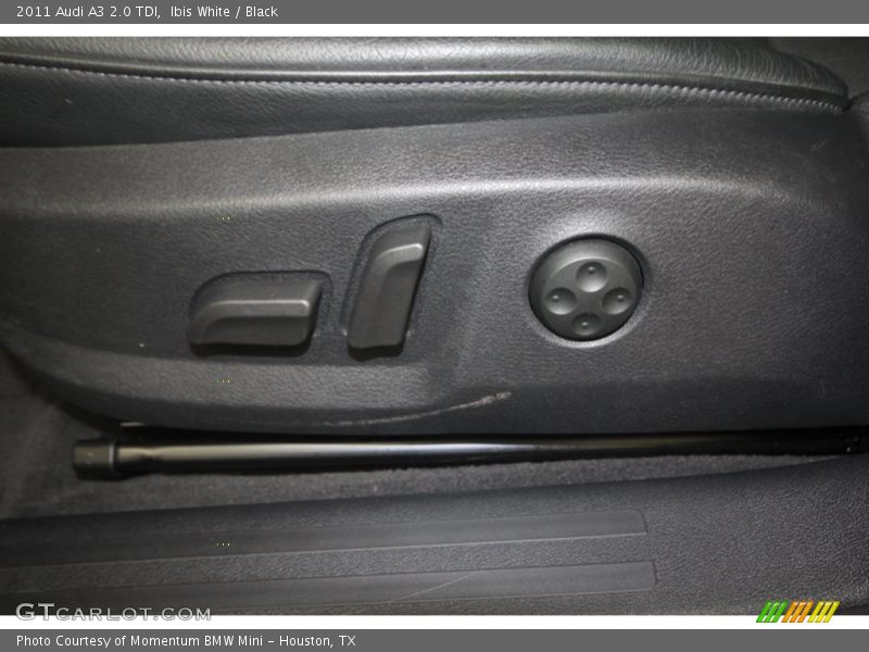 Ibis White / Black 2011 Audi A3 2.0 TDI