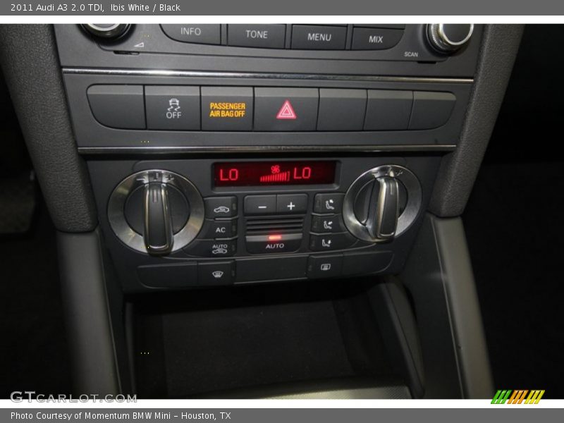 Ibis White / Black 2011 Audi A3 2.0 TDI