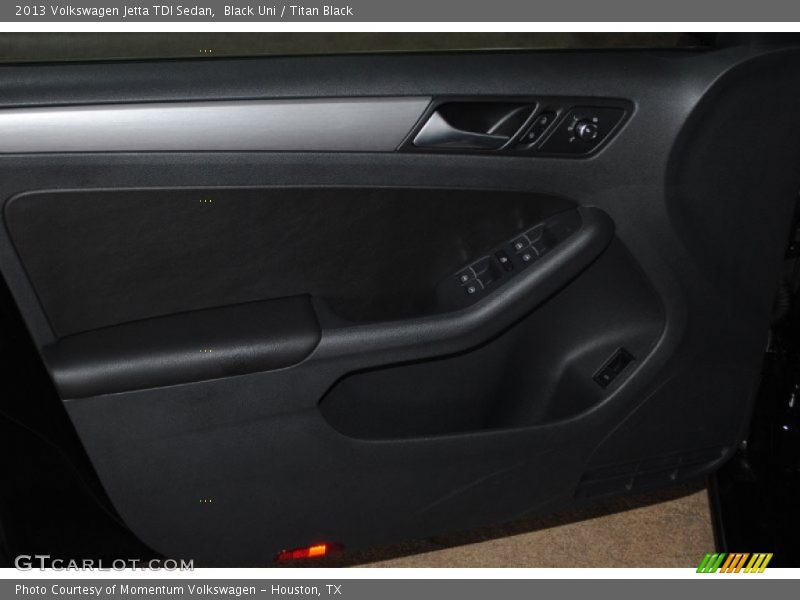 Black Uni / Titan Black 2013 Volkswagen Jetta TDI Sedan