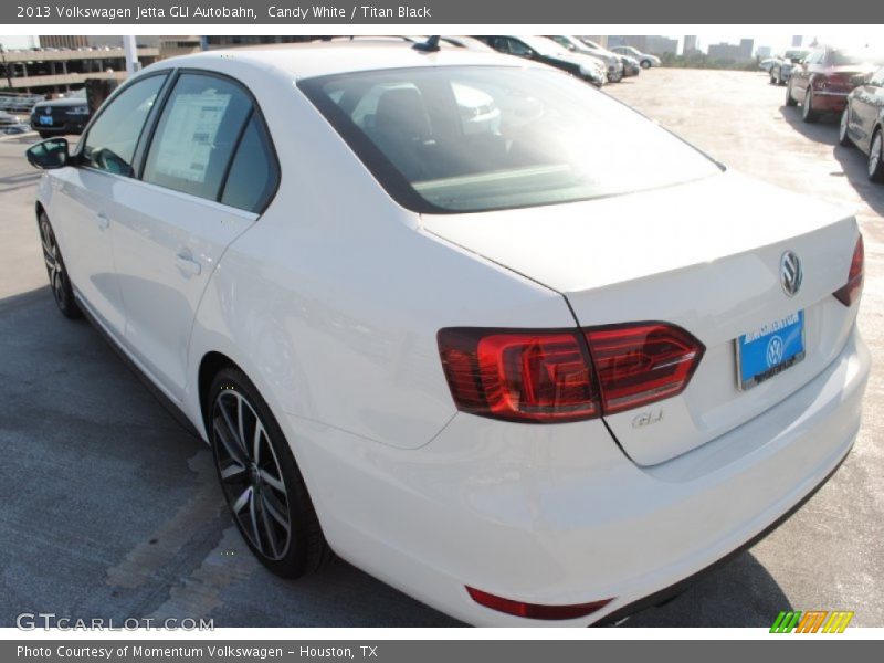 Candy White / Titan Black 2013 Volkswagen Jetta GLI Autobahn