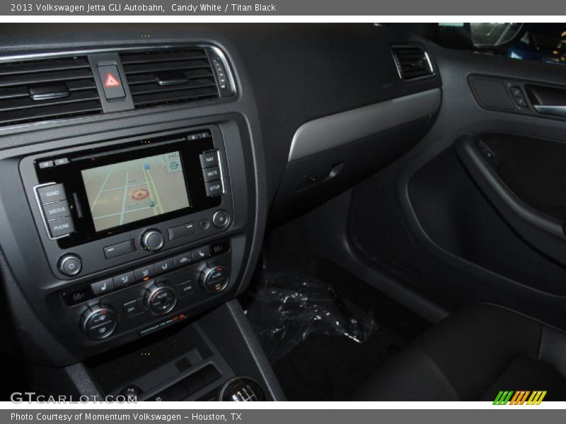 Candy White / Titan Black 2013 Volkswagen Jetta GLI Autobahn