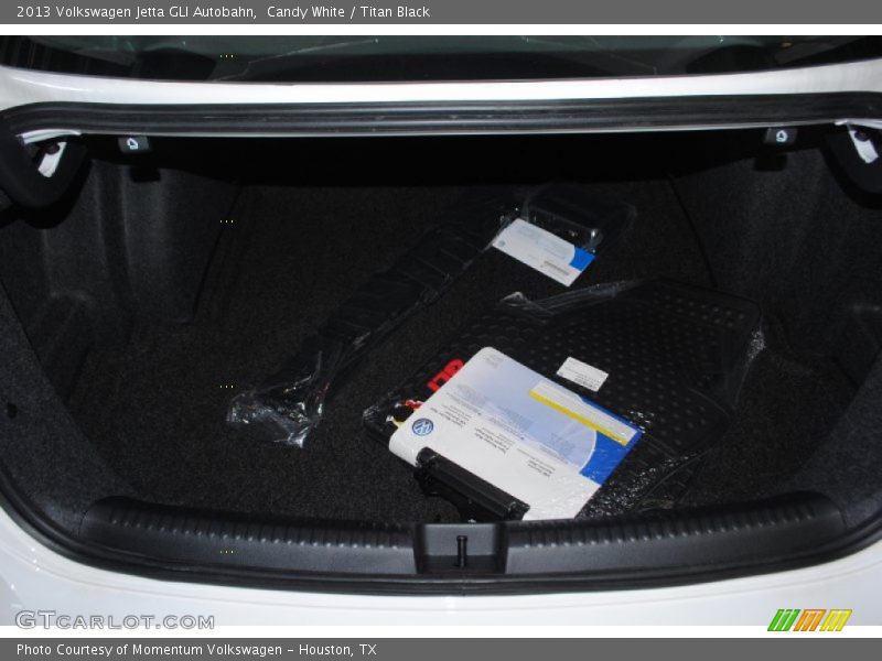 Candy White / Titan Black 2013 Volkswagen Jetta GLI Autobahn