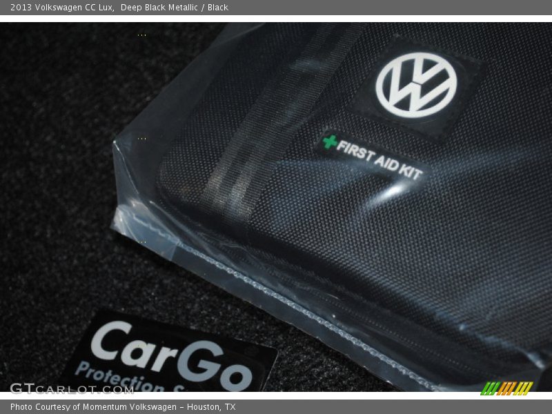 Deep Black Metallic / Black 2013 Volkswagen CC Lux