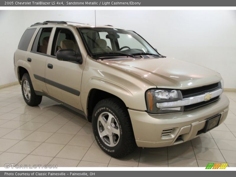Sandstone Metallic / Light Cashmere/Ebony 2005 Chevrolet TrailBlazer LS 4x4