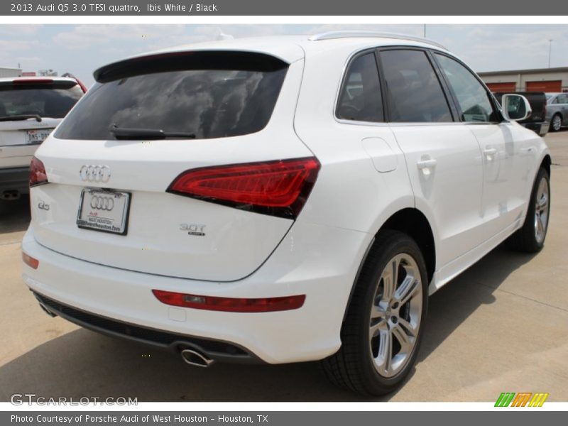 Ibis White / Black 2013 Audi Q5 3.0 TFSI quattro
