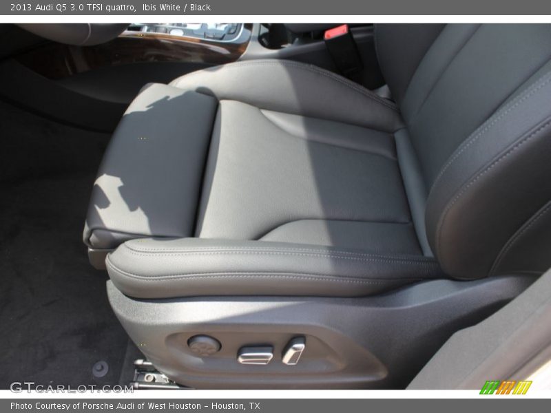 Ibis White / Black 2013 Audi Q5 3.0 TFSI quattro