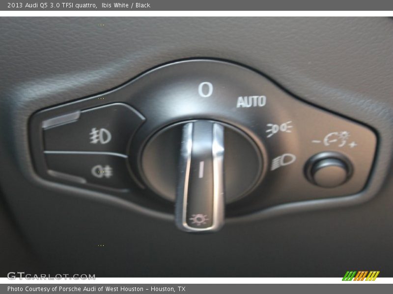 Ibis White / Black 2013 Audi Q5 3.0 TFSI quattro