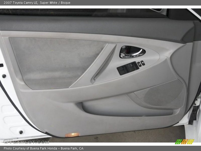 Super White / Bisque 2007 Toyota Camry LE