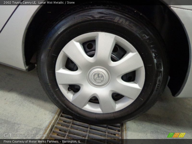 Lunar Mist Metallic / Stone 2002 Toyota Camry LE
