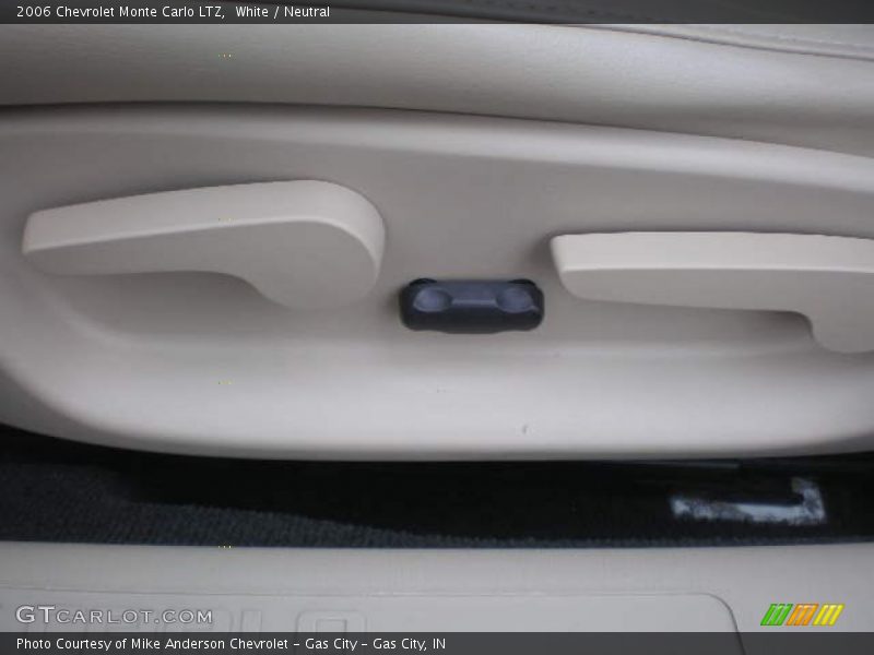 White / Neutral 2006 Chevrolet Monte Carlo LTZ