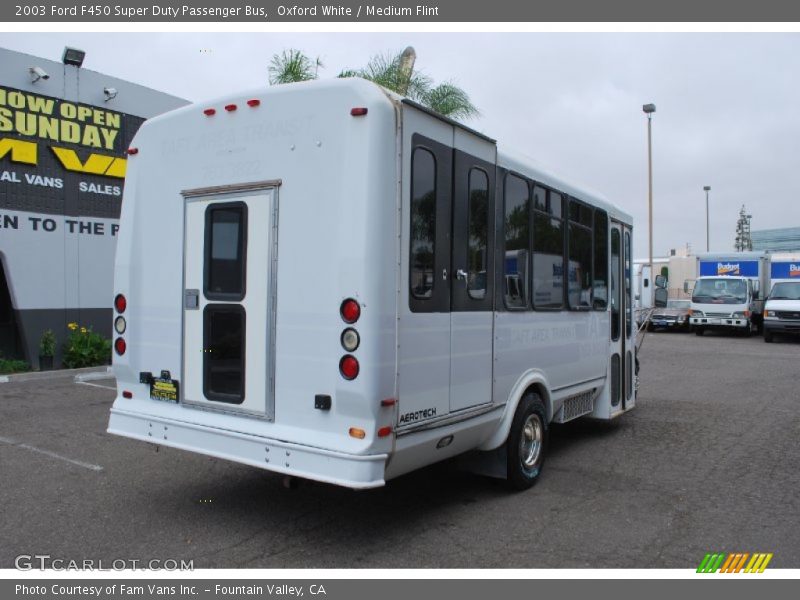 Oxford White / Medium Flint 2003 Ford F450 Super Duty Passenger Bus