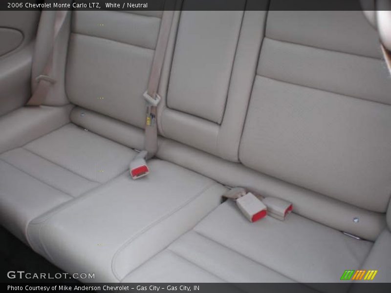 White / Neutral 2006 Chevrolet Monte Carlo LTZ