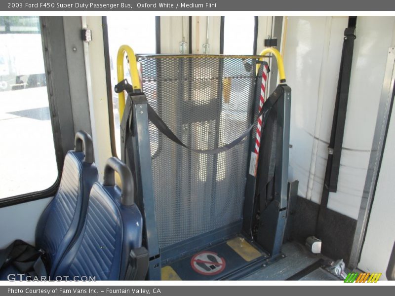 Oxford White / Medium Flint 2003 Ford F450 Super Duty Passenger Bus