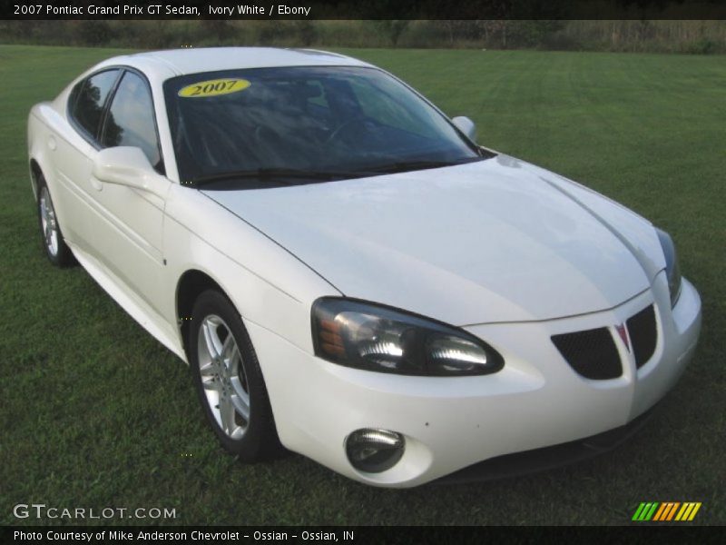 Ivory White / Ebony 2007 Pontiac Grand Prix GT Sedan