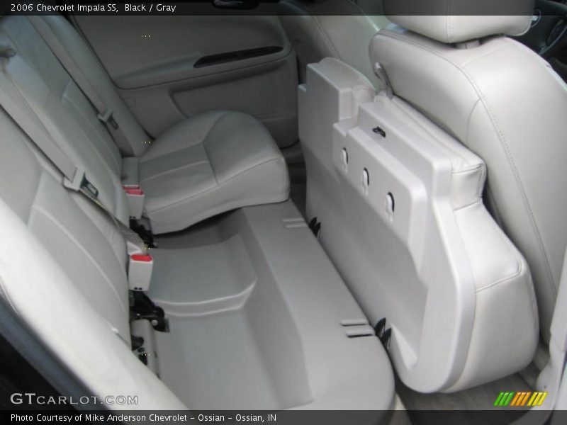 Black / Gray 2006 Chevrolet Impala SS