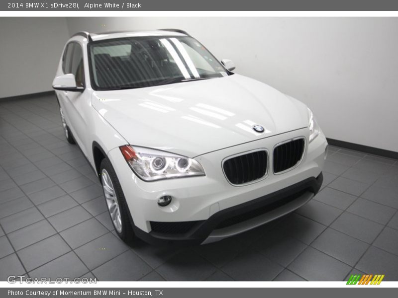 Alpine White / Black 2014 BMW X1 sDrive28i
